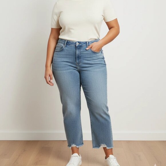 Old Navy Denim - Old Navy High-Waisted Straight Leg Jeans Womens 14 Medium Wash Raw Hem Cropped